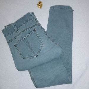 Free People green teal skinny jeans
Size  28
Waist